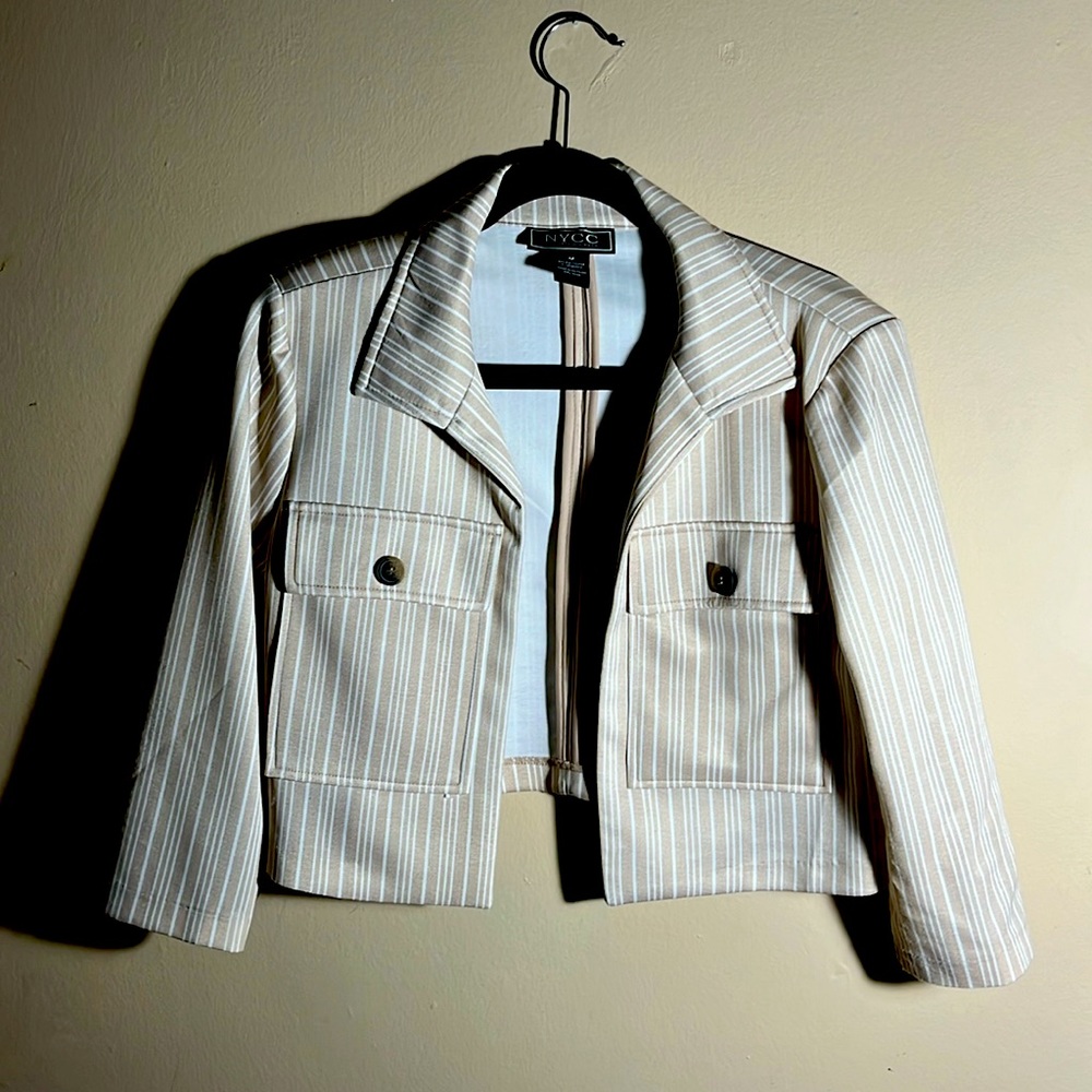 Cropped Blazer
